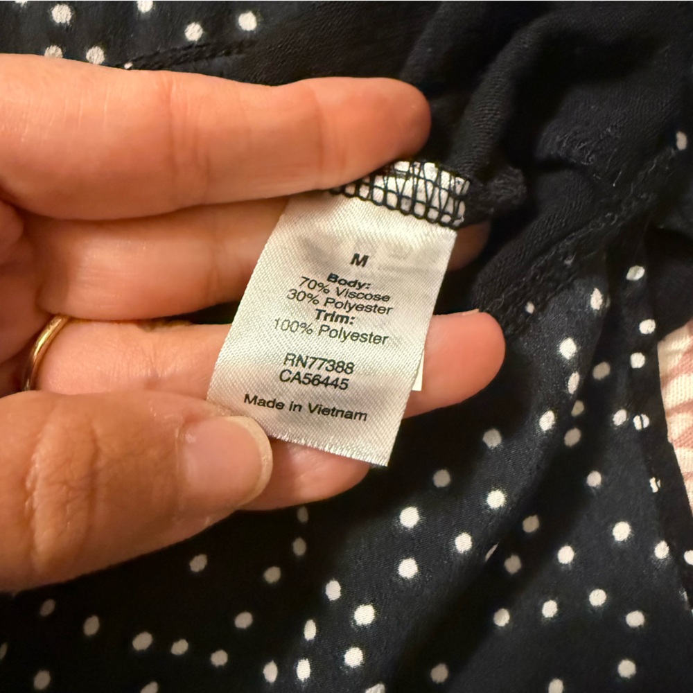 J.Crew Black Sleeveless Tank Top Polka Dot Hem Keyhole Back Size M - Picture 2 of 10